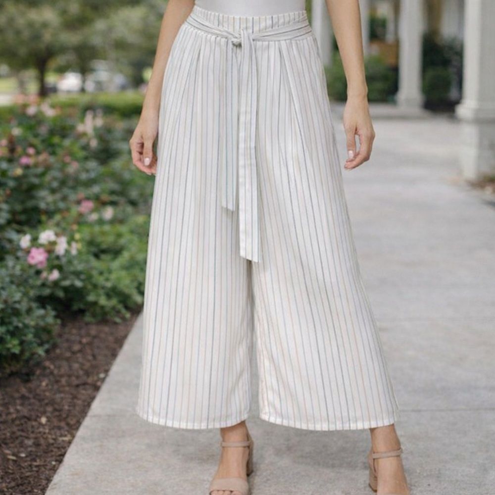 Design Lab White Black Pinstripe Wide Leg Pants